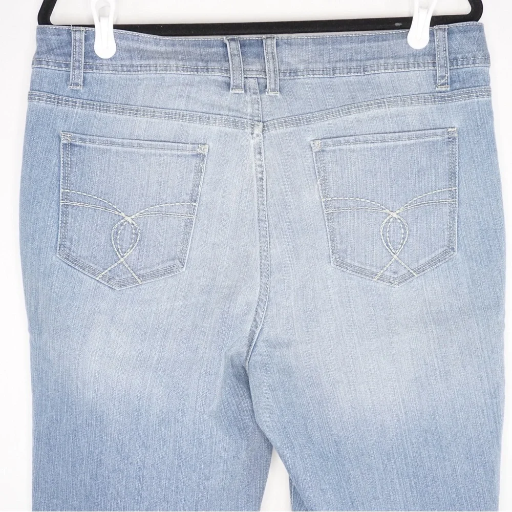 St. John's Bay Classic Blue Denim Shorts - Picture 4 of 5
